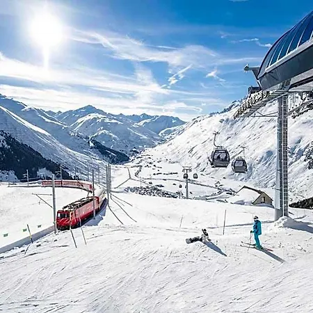 Workation - 24-7 Self-checkin - Postigliun Sedrun Hotel Disentis